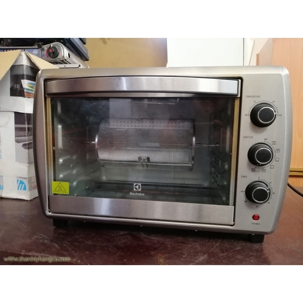 Lò Nướng Để Bàn Electrolux EOT30MXC 30 lít