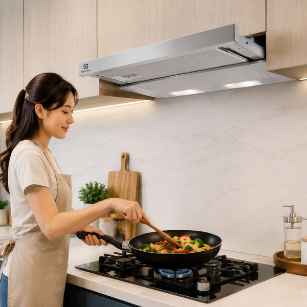 Máy Hút Mùi Âm Tủ Electrolux LFP316S - 370 m³/h