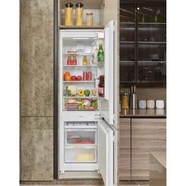 Tủ Lạnh Malloca MF-246EBI Âm Tủ - 246 Lít