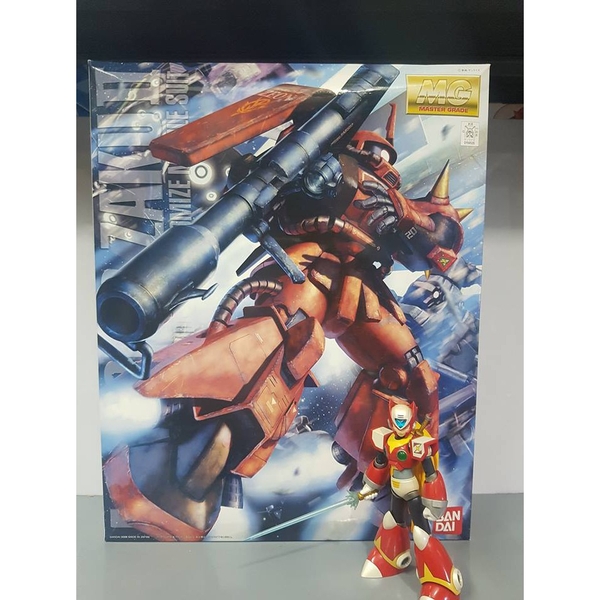 Mô hình lắp ráp MG 1/100 MS-06S Zaku Johnny Leyden Custom Ver.2.0 gundam Bandai