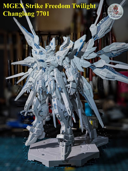 Mô hình lắp ráp MGEX 1/100 Strike Freedom Gundam Twilight Coating - 7701 Changlong