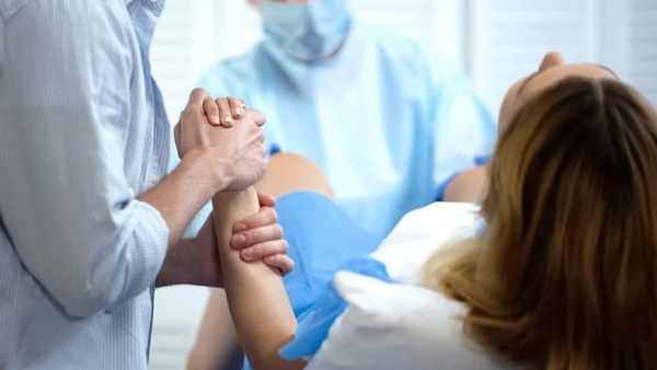 Có cách rặn đẻ không đau nào không?