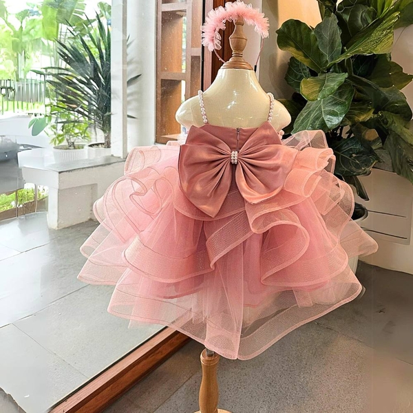 Mua Váy đầm công chúa thiết kế cho bé gái 2 dây mix nơ xinh xắn thướt tha -  Mẹ Tê Tê - Trắng,size 2 (11-13kg ) tại Váy công chúa cho bé Tunahouse | Tiki