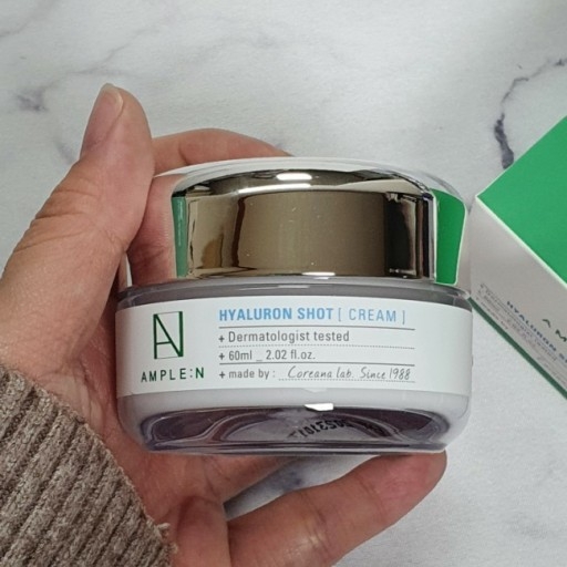 Kem dưỡng ẩm AMPLEN Hyaluron Shot Cream