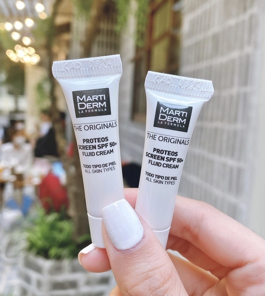 Kem chống nắng phổ rộng ngừa lão hóa, phòng chống nám quay lại MartiDerm The Originals Proteos Screen SPF50 Fluid Cream - 2ml