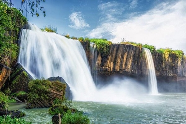 ĐẠI NGÀN TÂY NGUYÊN HÙNG VĨ 4N3Đ MÙA HOA CAFE ​​​​​​​PLEIKU- BUÔN MÊ THUỘT