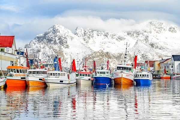 SĂN CỰC QUANG & DU NGOẠN TÀU PHÁ BĂNG LOFOTEN – GẶP GỠ ÔNG GIÀ NOEL 12N10Đ TK