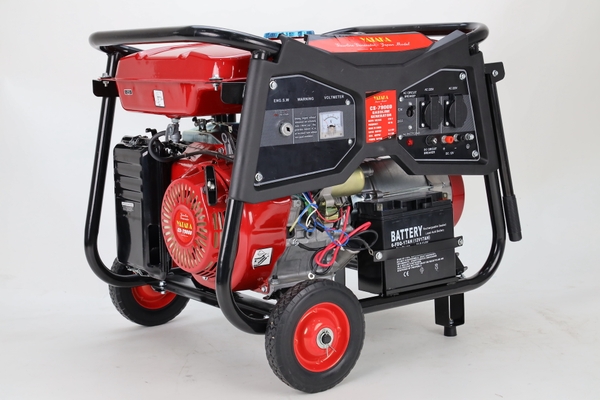 Máy Phát Điện Chạy Xăng Yataka 5Kw CS-7900D