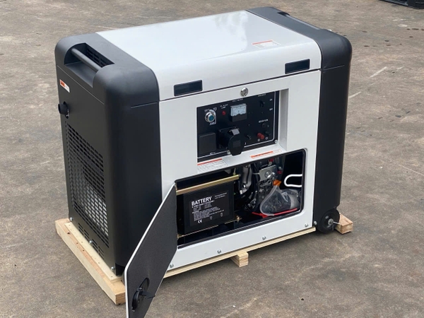 Máy phát điện chạy dầu Lutian 7kW CT7SS-P