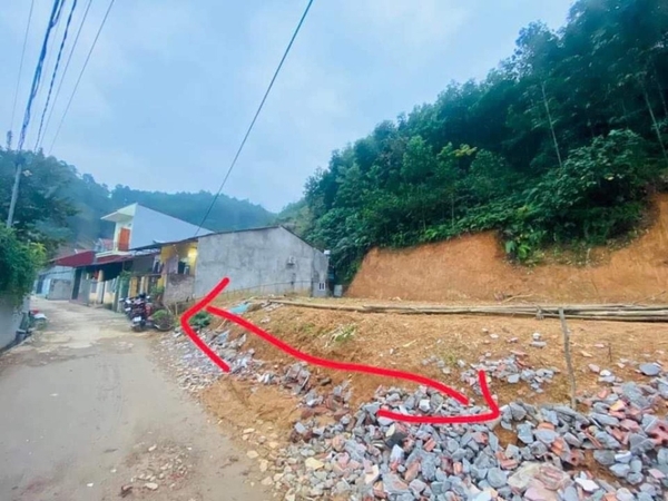 Bán đất sau khu khách sạn Hào Gia ( khu trung tâm km 5 )