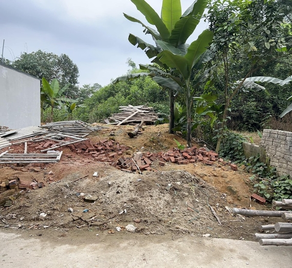 Bán 1 lô đất siêu đẹp ngõ 144 Bảo Lương, thành phố Yên bái (ĐÃ BÁN)