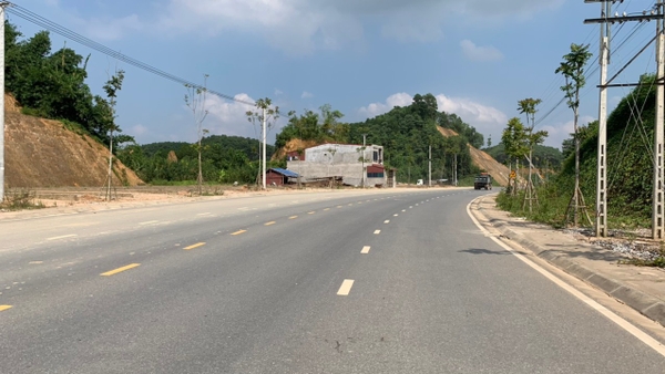 Bán lô đất 5x20 cực đẹp đường Nối Cầu Tuần Quán Bách Lẫm view sông Hồng.