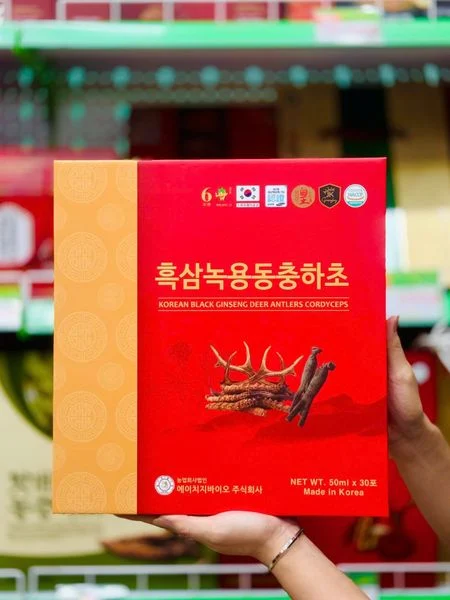 nuoc-chiet-xuat-hac-sam-nhung-huou-dong-trung-ha-thao-ginseng-king-korean-black-