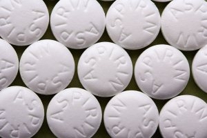 HEN PHẾ QUẢN NHẠY CẢM VỚI ASPIRIN VÀ CÁC NSAIDs