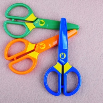 Kéo Học Sinh M&G FSS91304 127mm