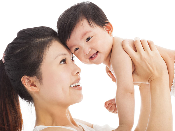 Những điều cần biết về sự phát triển và cách chăm sóc trẻ lúc 12 tháng tuổi