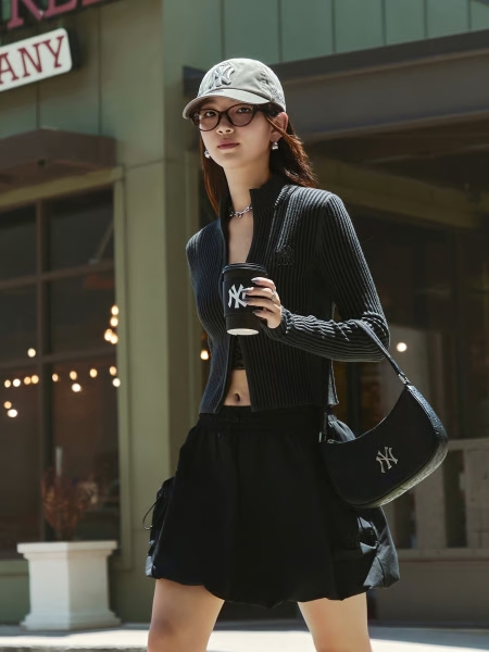 Túi MLB Korea Monogram Embo Hobo Bag New York Yankees Black