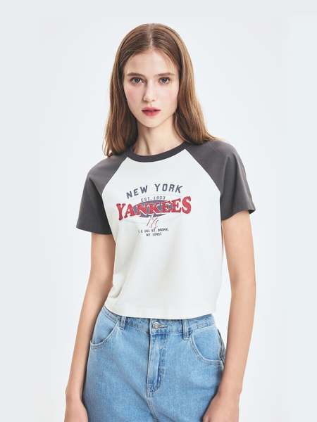 Áo Croptop MLB Women's Varsity Vintage Washing Raglan Crop Short Sleeve T-Shirt New York Yankees Cream