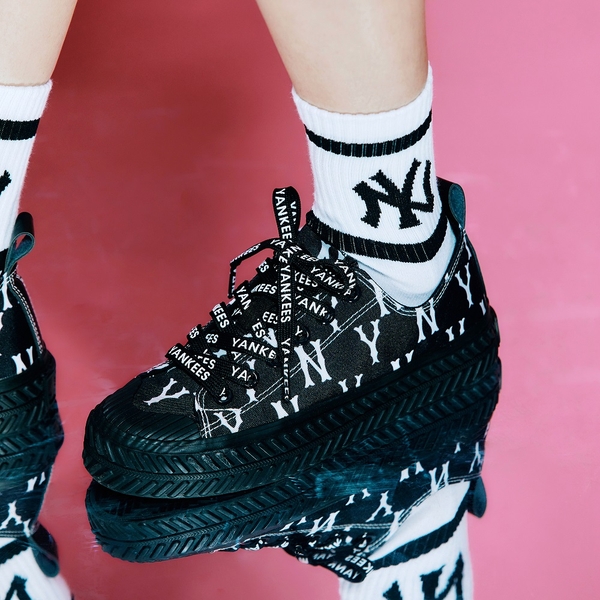 Giày MLB Playball Monogram New York Yankees Black