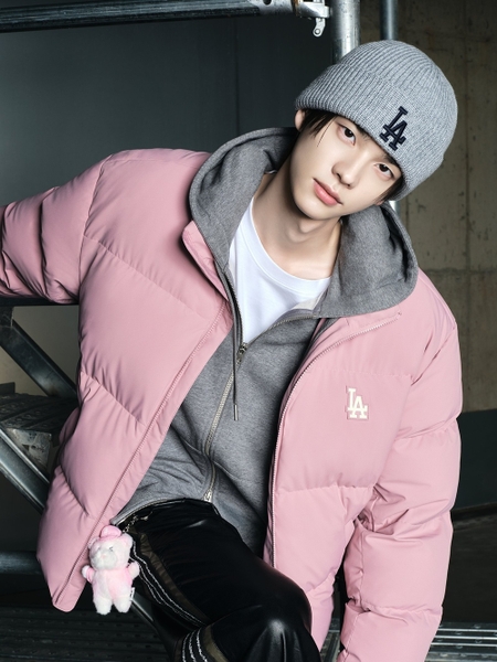 Móc Khóa MLB Mega Bear Mini Keychain Boston Red Sox Pink