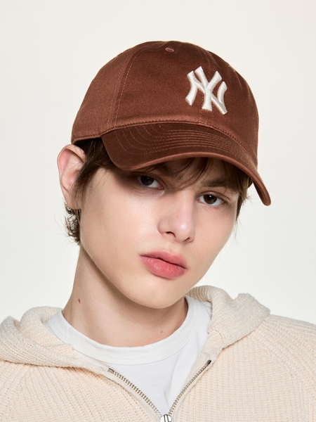 Mũ Lưỡi Trai MLB Ace Unstructured Ball Cap New York Yankees Brown [Karina PICK]