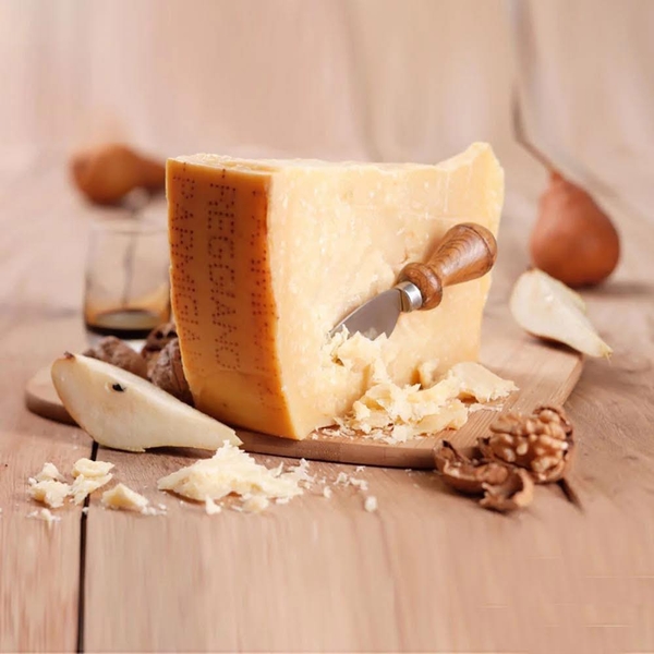 Phô mai cứng Ý - Italian Hard Cheese (Parmesan Cheese) 1KG