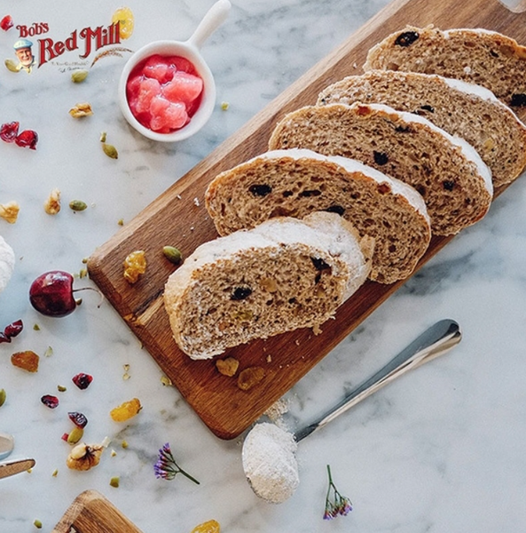 Bột Mì Nguyên Cám Bob's Red Mill
