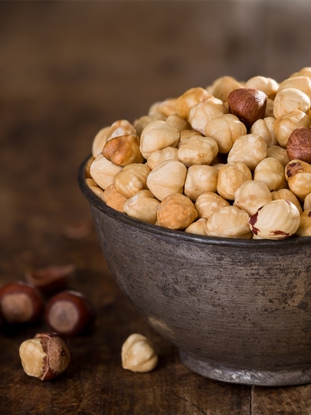 Nhân hạt phỉ nguyên vỏ lụa Whole Hazelnut - Thùng 10kg