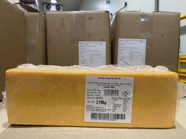 Phô Mai Cheddar Màu/ Trắng Muhlenhof Cắt lẻ 500g (từ khối 2.4-2.8kg)