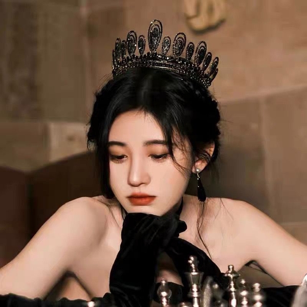 Vương miện chụp hình đen đá vòng cổ điển mẫu mới 2023  giangpkc-phu-kien-thoi-trang