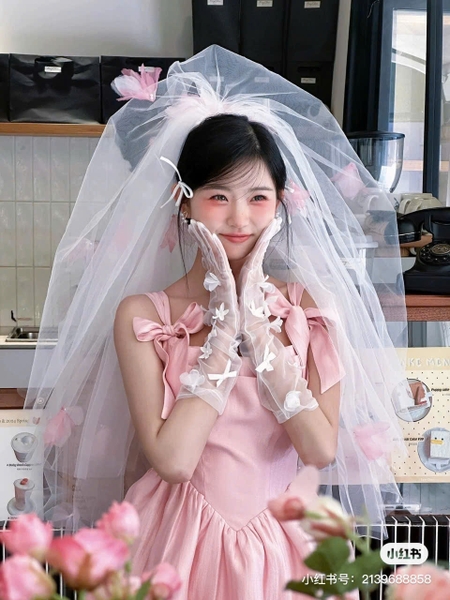 Khăn voan cài tóc cô dâu cô dâu phồng màu trắng đính hoa màu hồng 2025 SP2226631   giangpkc-phu-kien-thoi-trang