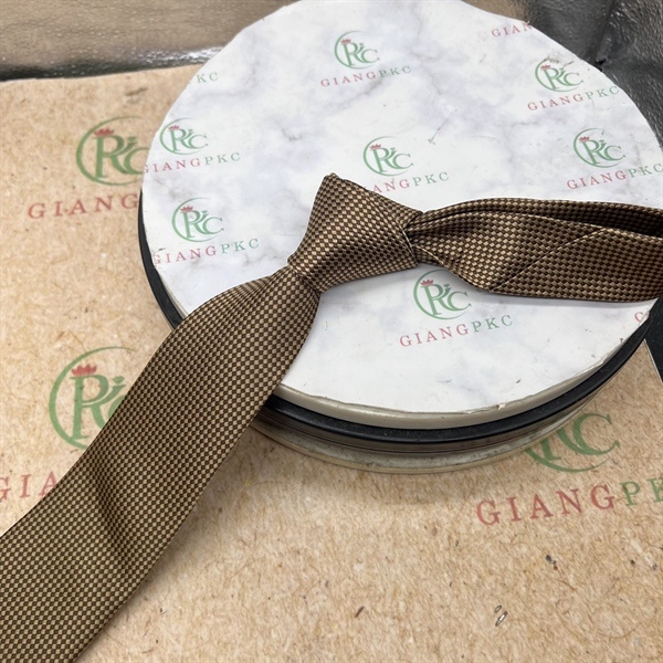 Cà vạt nam màu vàng đồng mẫu mới tự thắt 8cm đẹp 2023 Giangpkc