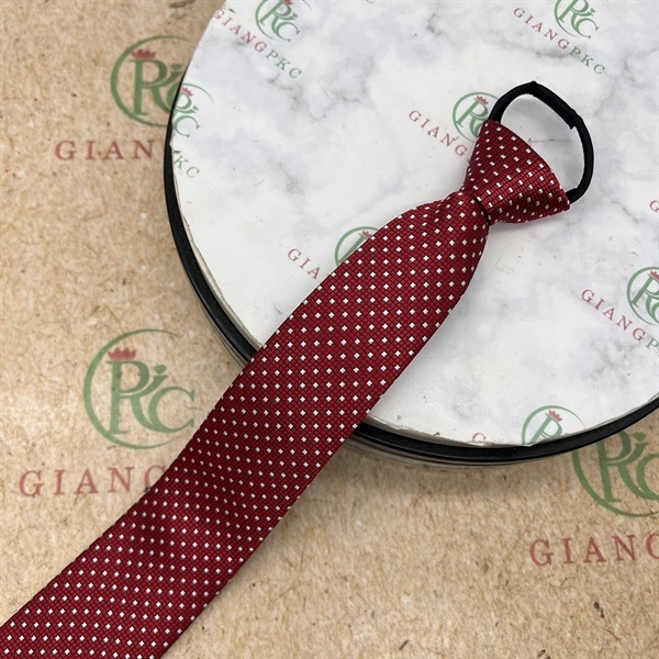 Cà vạt nam mẫu thắt sẵn dây kéo 6cm màu đỏ chấm trắng mới nhất 2023 Giangpkc