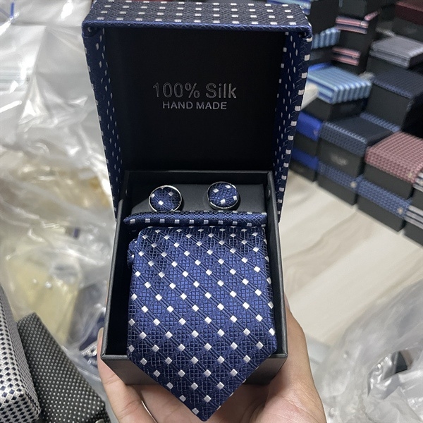 Cà vạt nam màu xanh đen chấm kèm hộp bản nhỏ 6cm dành cho nam thanh niên set đầy đủ mẫu t11-2023 Giangpkc 011-17