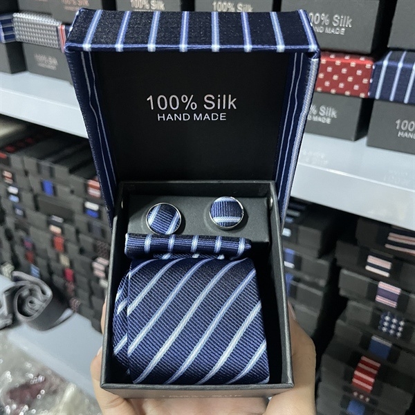 Cà vạt nam màu xanh đen kẻ kèm hộp bản nhỏ 6cm dành cho nam thanh niên set đầy đủ mẫu t11-2023 Giangpkc 011-31