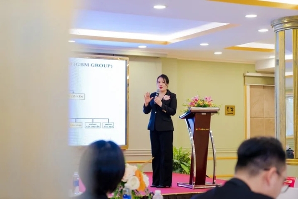 Nhà sáng lập MSmile: Phụ nữ luôn phải đẹp, ngay cả khi ở nhà