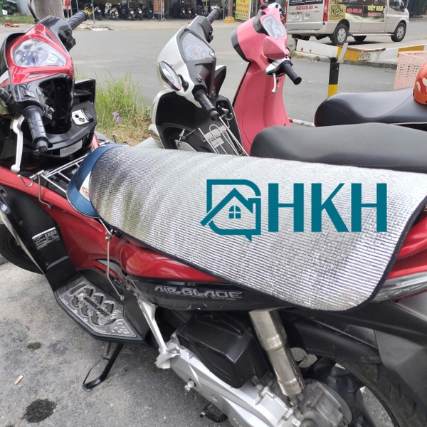 Che yên xe máy chống nắng kích thước lớn, che hết cả yên xe tay ga - giá lẻ