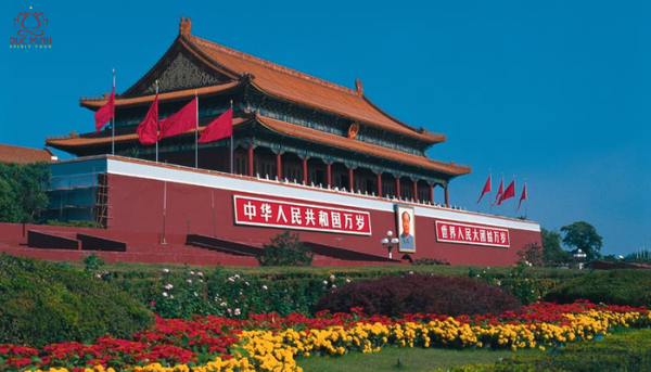 Hành Trình khám phá Phượng Hoàng Cổ Trấn và Trương Gia Giới