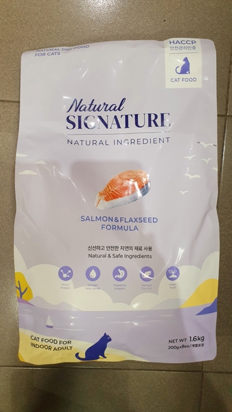 Natural Signature Cat Salmon/Chicken Hạt hữu cơ mèo 1.6kg (8 gói 200gr)