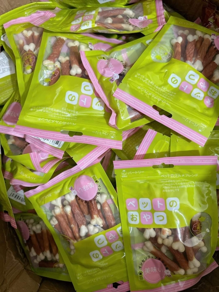Snack que sữa cuộn cá hồi