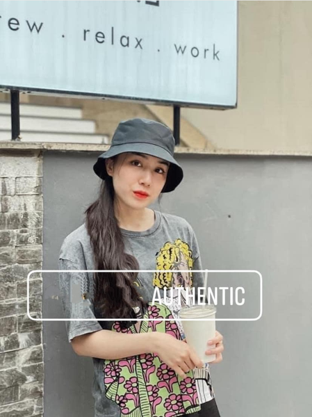 Áo phông họa tiết cô gái xám Zara Auth New Tag có sẵn 1131/314 1131314