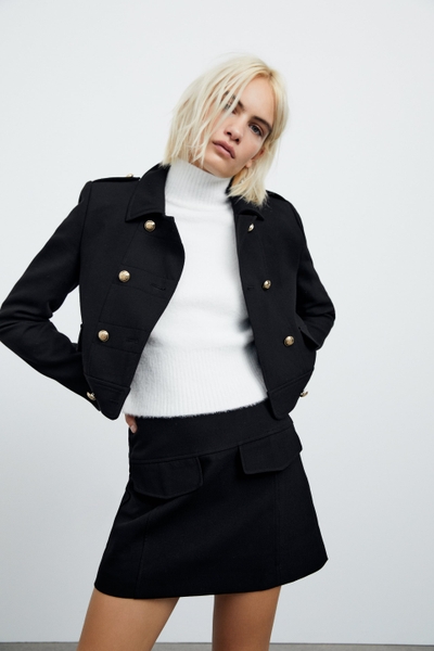 Áo Jacket dáng ngắn cúc vàng 4661/701 4661701