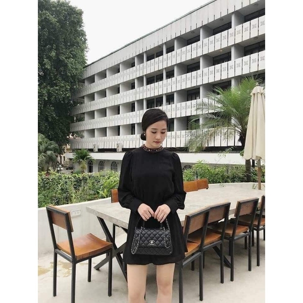 Jump dáng ngắn cổ viền đá hở lưng Zara Auth new tag có sẵn 7200/227 7200227