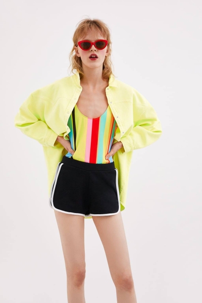 Quần Short dáng thể thao viền trắng Zara Auth New Tag có sẵn 5643/316 5643316