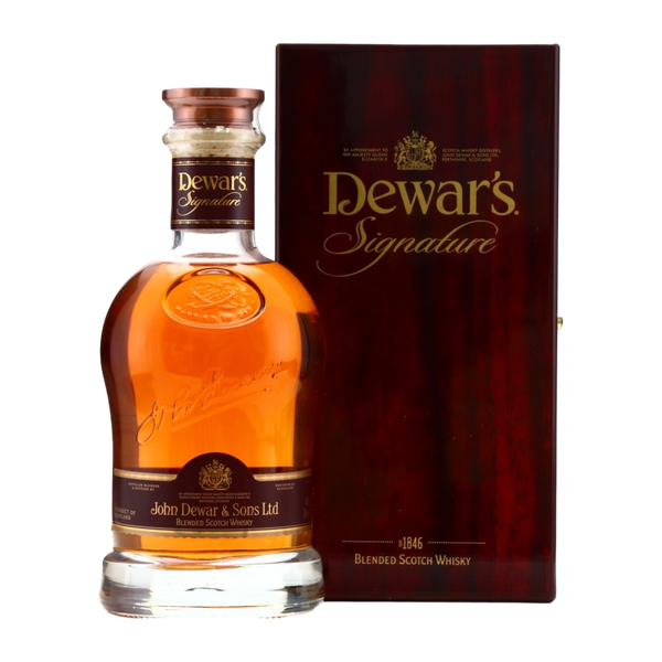 Rượu whisky pha trộn Scotland Dewar Signature hộp sơn mài