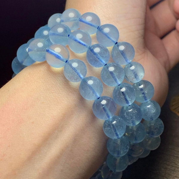 Vòng tay đá aquamarine có tác dụng gì?