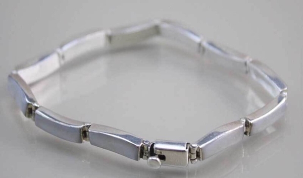 Bạc 950 Là Gì? Giải Mã Sức Hút Loại Bạc Được Ưa Chuộng