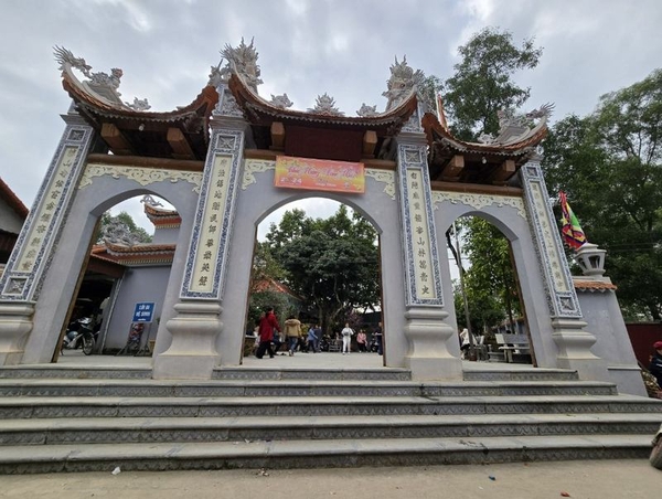 Khám Phá Đền Thờ Đức Thánh Quan Lớn Đệ Tứ Hải Phòng