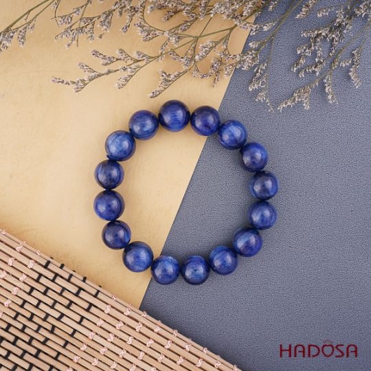 Tất tần tật những điều cần biết về vòng tay đá phong thủy Kyanite