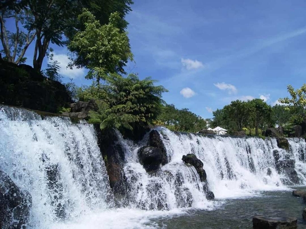 Hiểu Về Tuyền Trung Thủy - Đá Quý Phù Hợp Tại HADOSA